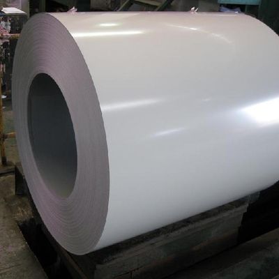 600 - 1250mm χρώματος ντυμένος φύλλων ρόλος χάλυβα σπειρών ASTM CGCC προβερνικωμένος Ppgi