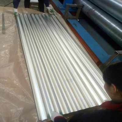 ISO14001 ζάρωσε τα γαλβανισμένα φύλλα χάλυβα 508mm φύλλο υλικού κατασκευής σκεπής χάλυβα PPGI